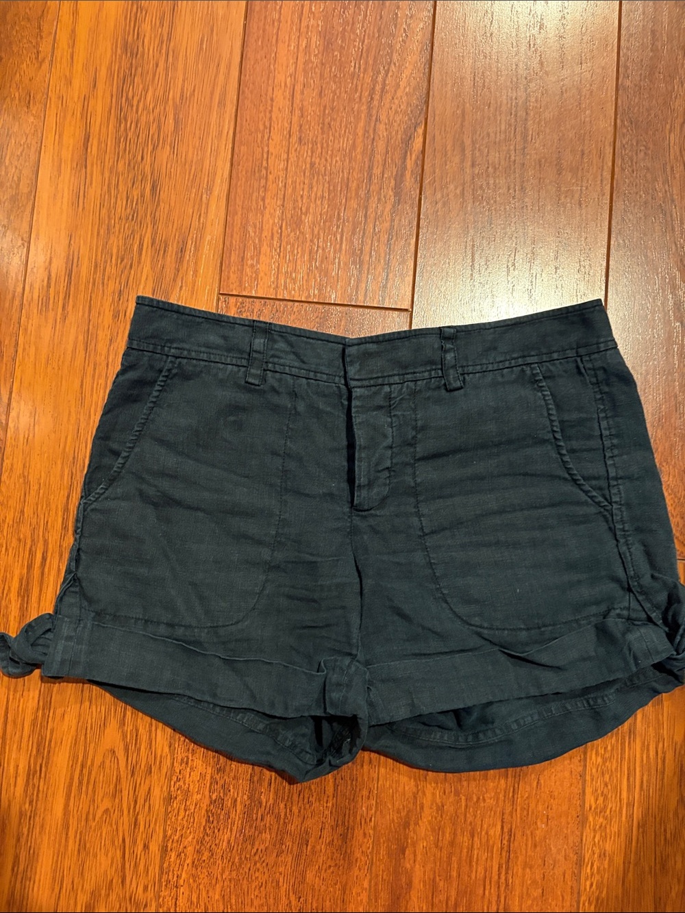 Vince Black Roll-Hem Linen-Blend Shorts women’s Size 2